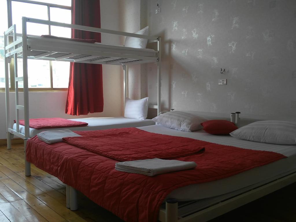 Koniko Backpackers Hostel Хошимин Екстериор снимка
