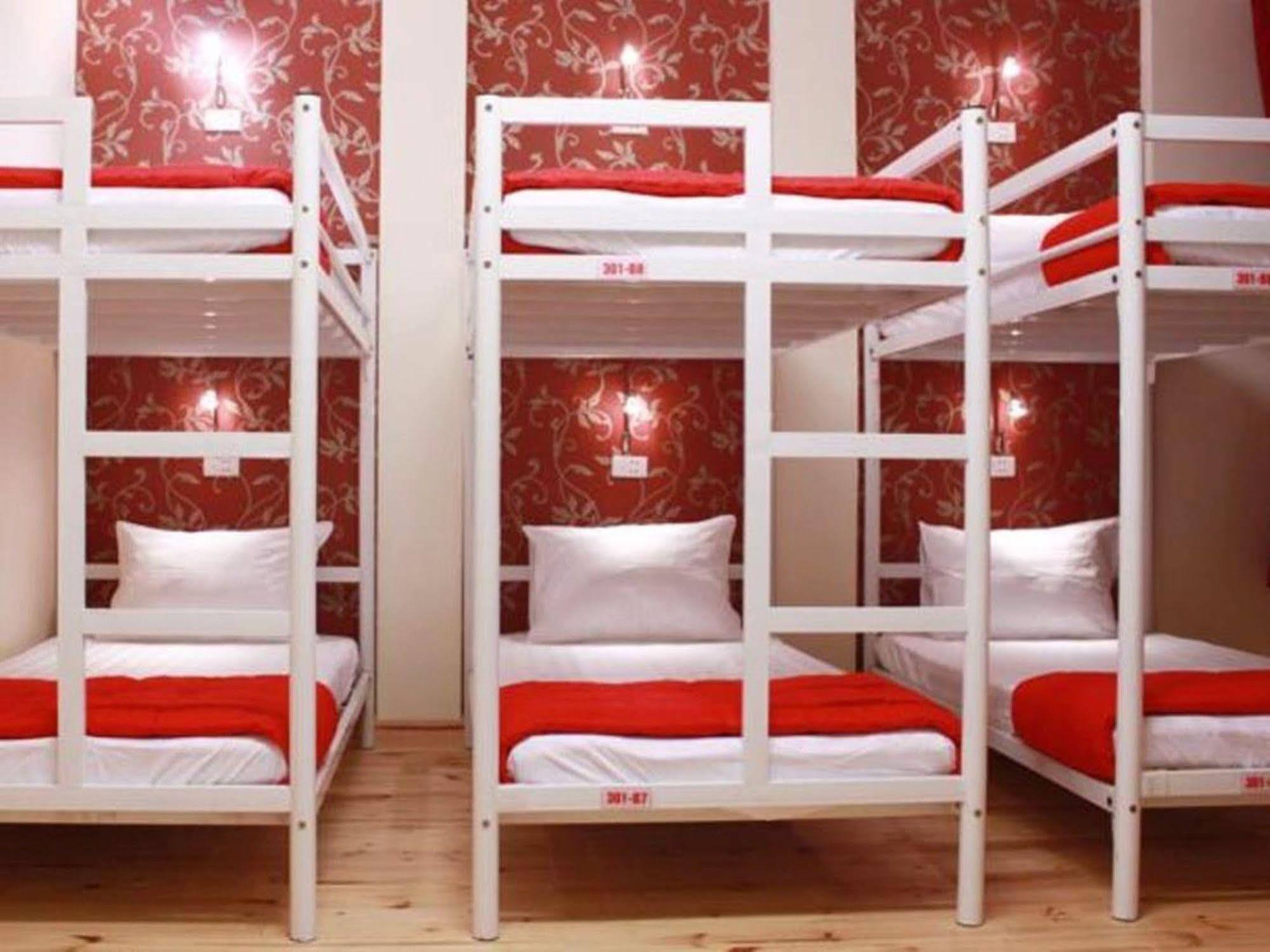 Koniko Backpackers Hostel Хошимин Екстериор снимка