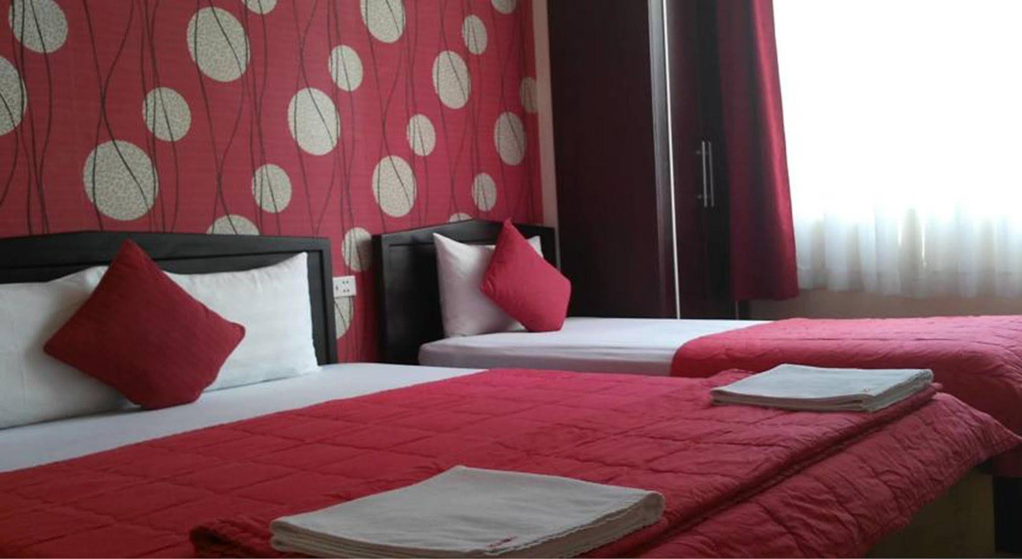 Koniko Backpackers Hostel Хошимин Екстериор снимка